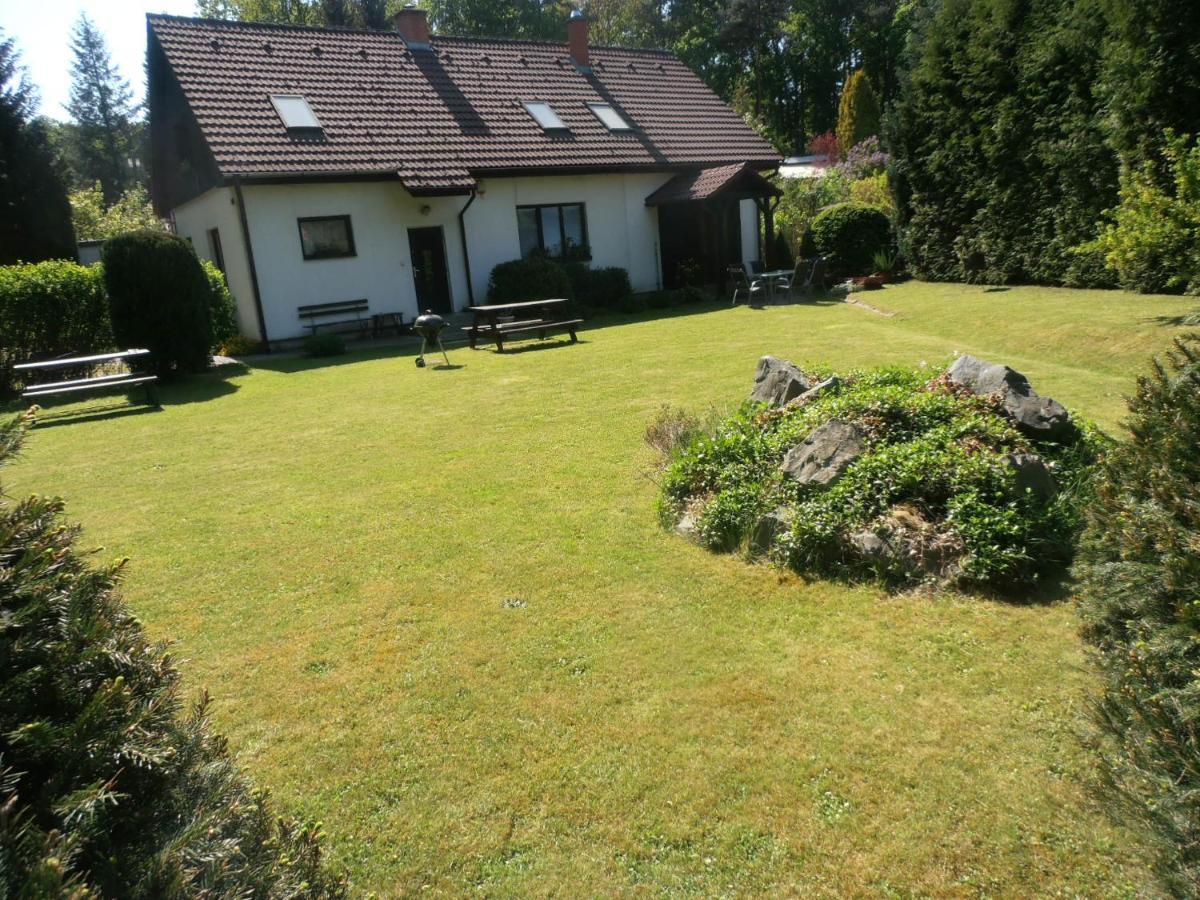 Ubytovani U Machova Jezera - Apartmany - Ludmila Grulisova Doksy  Kültér fotó
